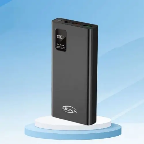 Black MOXX 20000mAh power bank displayed on a pedestal, featuring a digital screen with 22.5W PD Quick Charge status.